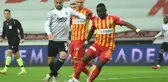 En çok top kaybettiği maçı oynayan Güven Yalçın, Beşiktaş taraftarından tepki gördü