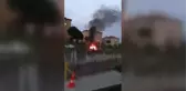 Son dakika! Yanan otomobilde erkek cesedi bulundu (2)