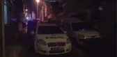 Bir kişi yolda yürürken bıçaklı saldırı sonucu yaralandı