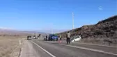 Devrilen otomobildeki yaşlı kadın hayatını kaybetti, oğlu yaralandı