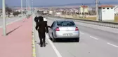 Hastaneye giderken direksiyon başında rahatsızlanan sürücü, yaşamını yitirdi