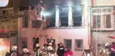 Son dakika... Fatih'te iki katlı binada çıkan yangın söndürüldü