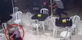 6 aylık hamile kadın, 4 yaşındaki oğlunu silahlı soyguncudan böyle korudu