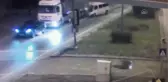 Son dakika haber | Kırmızı ışıkta bekleyen tıra çarpan minibüsteki 1 kişi öldü, 2 kişi yaralandı