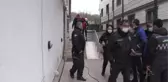 Son dakika haber | Evde çıkan yangında 3 kişi dumandan etkilendi