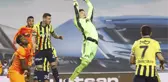 Galatasaray'dan derbide penaltı itirazı! Taraftarlar sosyal medyada isyan etti