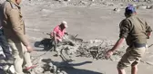 Himalayalar'dan kopan buzul parçasının neden olduğu selde çok sayıda cansız bedene ulaşıldı