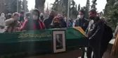 Hüner Coşkuner son yolculuğuna uğurlandı! Vasiyeti yerine getirilmedi
