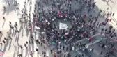 Şili'de jonglörün polis kurşunuyla öldürülmesinin ardından göstericilerin protestosu