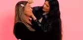 Kylie Jenner, cinsiyet değiştiren babası Caitlyn Jenner'a makyaj yaptı