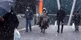 Son Dakika! Sıcaklık 15 derece birden düştü, uyarıların ardından İstanbul'da kar yağışı başladı