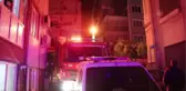 Evde çıkan yangında dumandan etkilenen aileyi itfaiye kurtardı