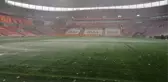 Galatasaray-Kasımpaşa maçı öncesi Türk Telekom Stadı'nın zemininde bozukluklar olduğu görüldü