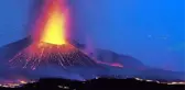 Etna Yanardağı'nda şiddetli patlama! Bölgeye taş ve kül yağdı