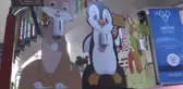 Minikler için okullara çizgi film karakteri temalı dezenfektan üniteleri yerleştirildi