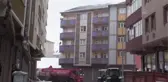 Son dakika... Binanın çatısında çıkan yangın hasara neden oldu