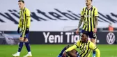 Fenerbahçe, Ülker Stadı'nda konuk ettiği Göztepe'ye mağlup oldu ve zirve yolunda ağır yara aldı