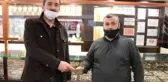 Kuyumcunun fazla verdiği parayı bir dakika bile düşünmeden geri teslim etti