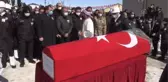Silahının ateş alması sonucu hayatını kaybeden polis memurunun cenazesi toprağa verildi