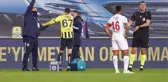 Antalyaspor maçında sakatlanan Mesut Özil'den ilk açıklama: En kısa zamanda dönmek için elimden geleni yapacağım