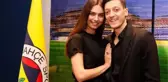 Maçta sakatlanan Mesut Özil'e en büyük destek eşi Amine Gülşe'den geldi
