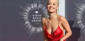 Karantina kurallarını ihlal edince tepki çeken Rita Ora, jürisi olduğu programdan kovuldu