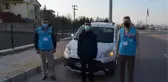 Aksaray'da kısıtlamada araç bulamayan öğrenciyi, Vefa Grubu evine götürdü