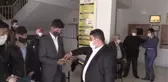 Bir mahalle ve köy, muhtarlık seçimi için Kovid-19 önlemleri altında sandık başına gitti