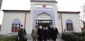 Son dakika haber... Milli Savunma Bakanı Akar, Bükreş Türk Şehitliği'ni ziyaret etti