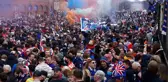 Rangers'ta taraftarlar şampiyonluk kutlamalarında pandemi kurallarını hiçe saydı