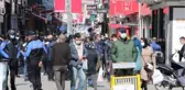 Samsun'un caddelerinde dikkat çeken kalabalık
