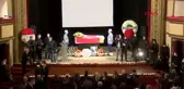 USTA OYUNCU RASİM ÖZTEKİN SON YOLCULUĞUNA UĞURLANDI 4