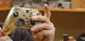 2 buçuk kilogram altın ile Xbox kontrolcüsü üretildi! Kontrolcünün fiyatı 650 bin TL değerinde