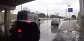 Köprü altında araç içerisinde hareketsiz halde bulundu