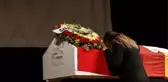 Pelin Öztekin'den vefat eden babası Rasim Öztekin için duygusal paylaşım: Minik kızın bir gecede büyüdü