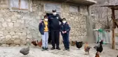 Son dakika! Polislerden soğuk kentin çocuklarına iç ısıtan yardım