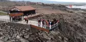Down sendromlu öğrenciler gökyüzüne turuncu balon bıraktı