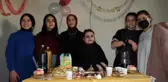 Yatağa mahkum kıza doğum günü sürprizi