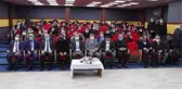 Yazdığı kitaptan elde ettiği gelirle Ağrılı çocuklara tablet hediye etti