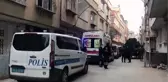 GAZİANTEP - Kendisine zarar vermek için girdiği evi yakan zanlıyı polis kurtardı