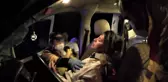 Otomobilin motosiklete çarptığı kazada can pazarı...Yaralı kadın araç içinde 