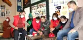Down sendromlu iki arkadaşa, doğum günü sürprizi