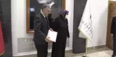 ESKİŞEHİR - Hayırsever iş insanlarınca Gara şehidi Mevlüt Kahveci'nin ailesi için ev alındı