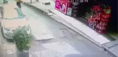 İSTANBUL-ŞİŞLİ'DE KAPKAÇA UĞRAYAN KADIN METRELERCE SÜRÜKLENDİ