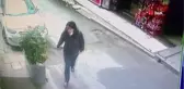 Şişli'de gaspa uğrayan kadın metrelerce sürüklendi
