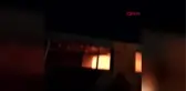 AĞRI Soba bacasından sıçrayan kıvılcımlar evi yaktı