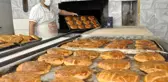 Mardinli fırıncılar, yapılışı sır gibi saklanan çöreklerin siparişine yetişemiyor