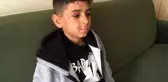 Arkadaşının attığı temizlik maddesi kör ediyordu