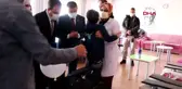 VAN Evde eğitim gören Üzeyir, merak ettiği sınıfına hediye akülü sandalyeyle getirildi