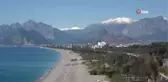 Karlı dağların gölgesinde deniz keyfi